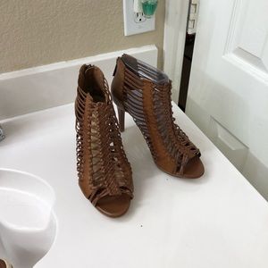 Woman shoes
